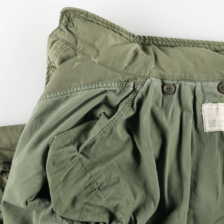 1960'S US Military Issue M-65 2nd Military Field Jacket, Made in USA, Long Medium (Men's Size M equivalent), Vintage Nylon Khaki type Vintage Second Hand