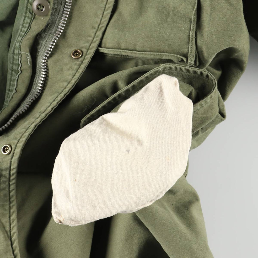 1960'S US Military Issue M-65 2nd Military Field Jacket, Made in USA, Long Medium (Men's Size M equivalent), Vintage Nylon Khaki type Vintage Second Hand