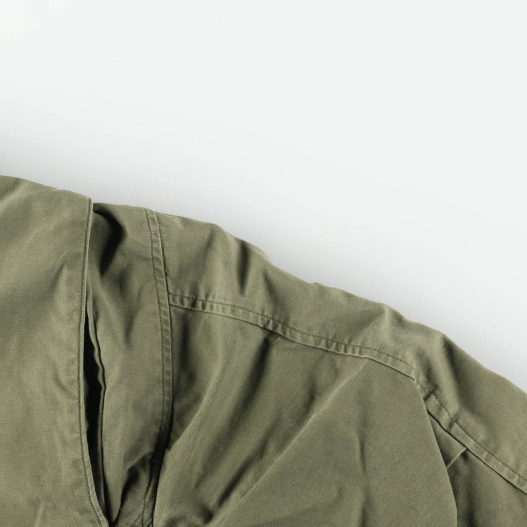 1960'S US Military Issue M-65 2nd Military Field Jacket, Made in USA, Long Medium (Men's Size M equivalent), Vintage Nylon Khaki type Vintage Second Hand