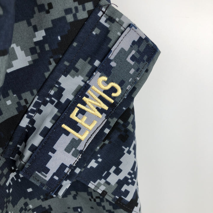 PARKA WORKING US NAVY Camouflage Pattern NWU Digital Camo Military Gore-Tex Parka Made in USA Men's Size M (Equivalent) Genuine US Military Issue Nylon navy blue type Vintage Second Hand