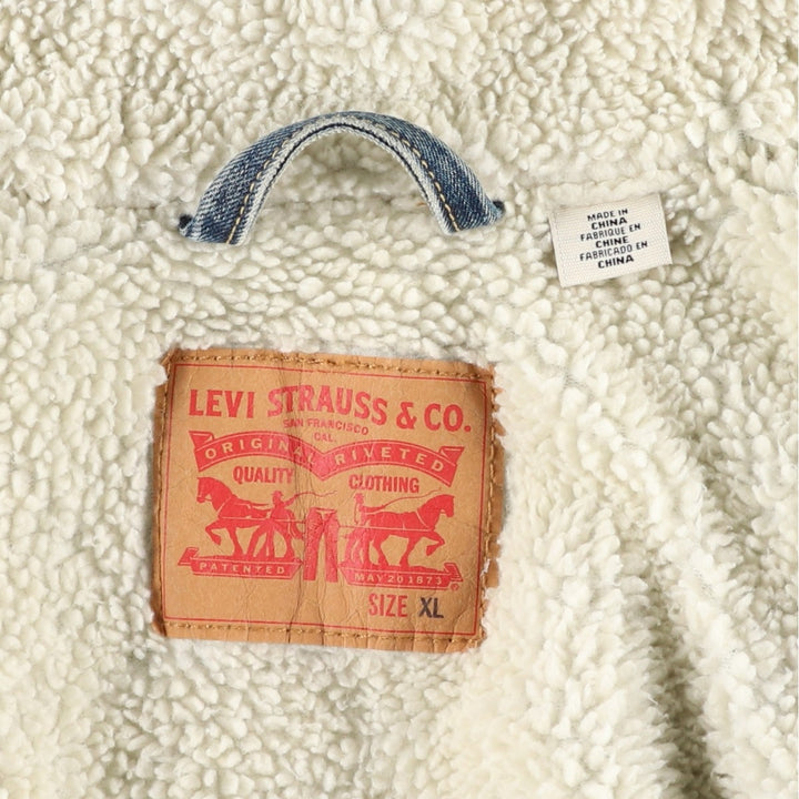 Levi's Padded Denim Jacket, Men's Size XL cotton blue type Vintage Second Hand