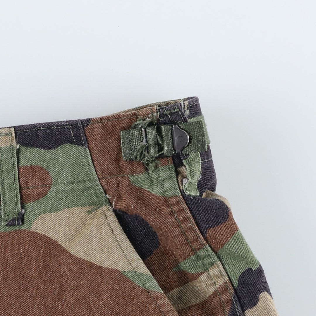 1990'S US Military Camouflage Woodland Camo Cargo Pants, Combat Pants, Made in USA, Men's, Size W30 Nylon Khaki type Vintage Second Hand