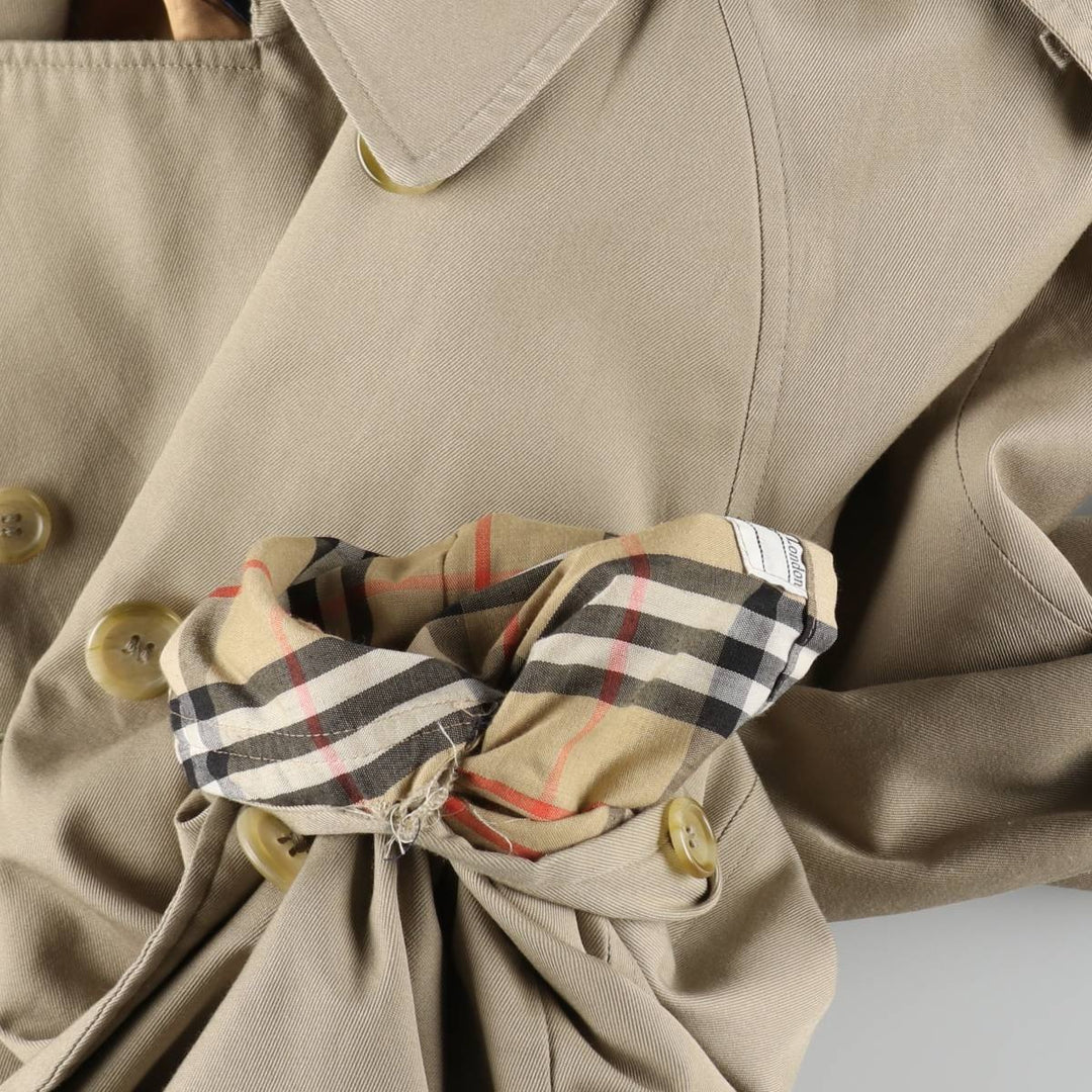 Burberry trench coat, made in England, size M polyester Beige type Vintage Second Hand