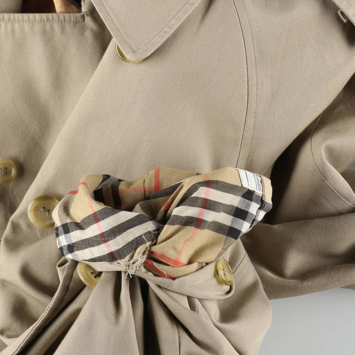 Burberry trench coat, made in England, size M polyester Beige type Vintage Second Hand