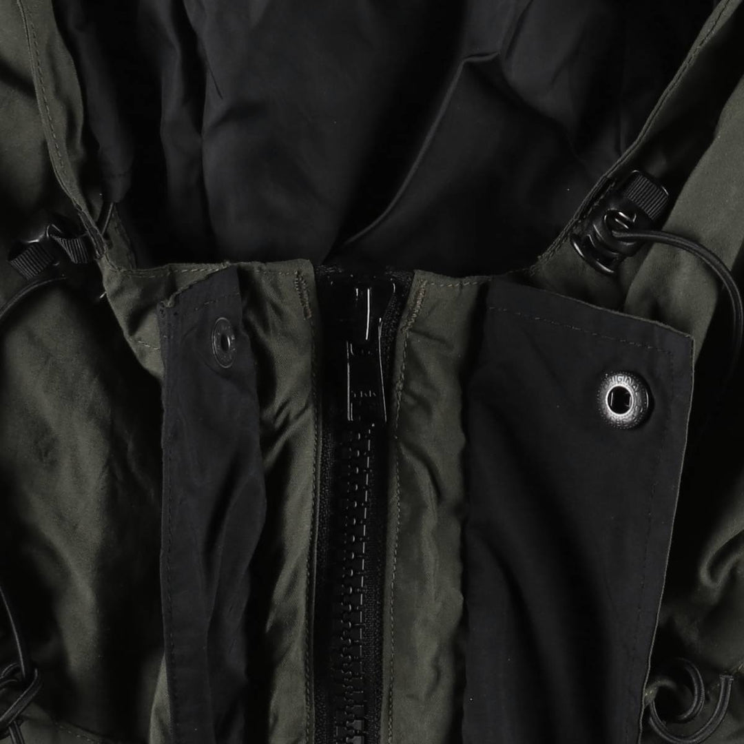 90s-00'S Cabelas DRY-PLUS Mountain Parka Shell Jacket, Men's Size L (approx.) Nylon Khaki type Vintage Second Hand