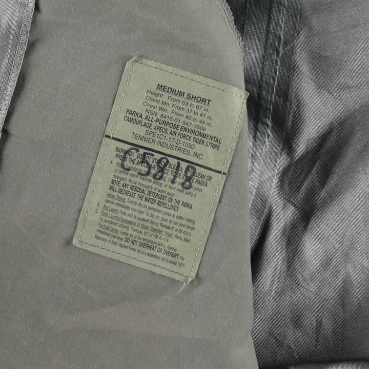 Genuine US military issue ABU camouflage pattern digital tiger camo military Gore-Tex parka, made in USA, MEDIUM SHORT (equivalent to men's M). unclear Khaki type Vintage Second Hand
