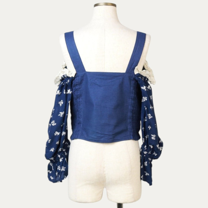 80'S Country Line Floral Cropped Off-Shoulder Three-Quarter Sleeve Blouse, Tyrolean Blouse, Women's Size M (Equivalent), Vintage Viscose Navy blue Vintage Second Hand