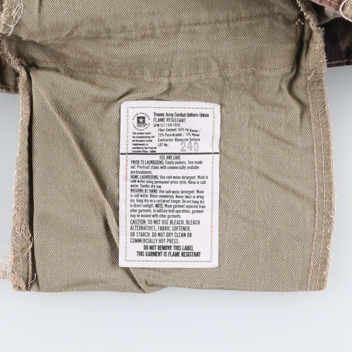 Genuine US military issue Multicam camouflage ripstop military cargo pants/combat pants, made in the USA, MEDIUM-REGULAR (equivalent to men's W35). Rayon Khaki type Vintage Second Hand