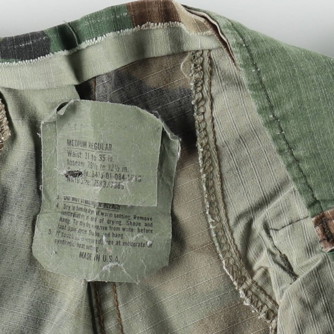 Civilian-made camouflage pattern woodland camo ripstop military cargo pants/combat pants, made in the USA, men's size W32 (approx.). polyester Khaki type Vintage Second Hand