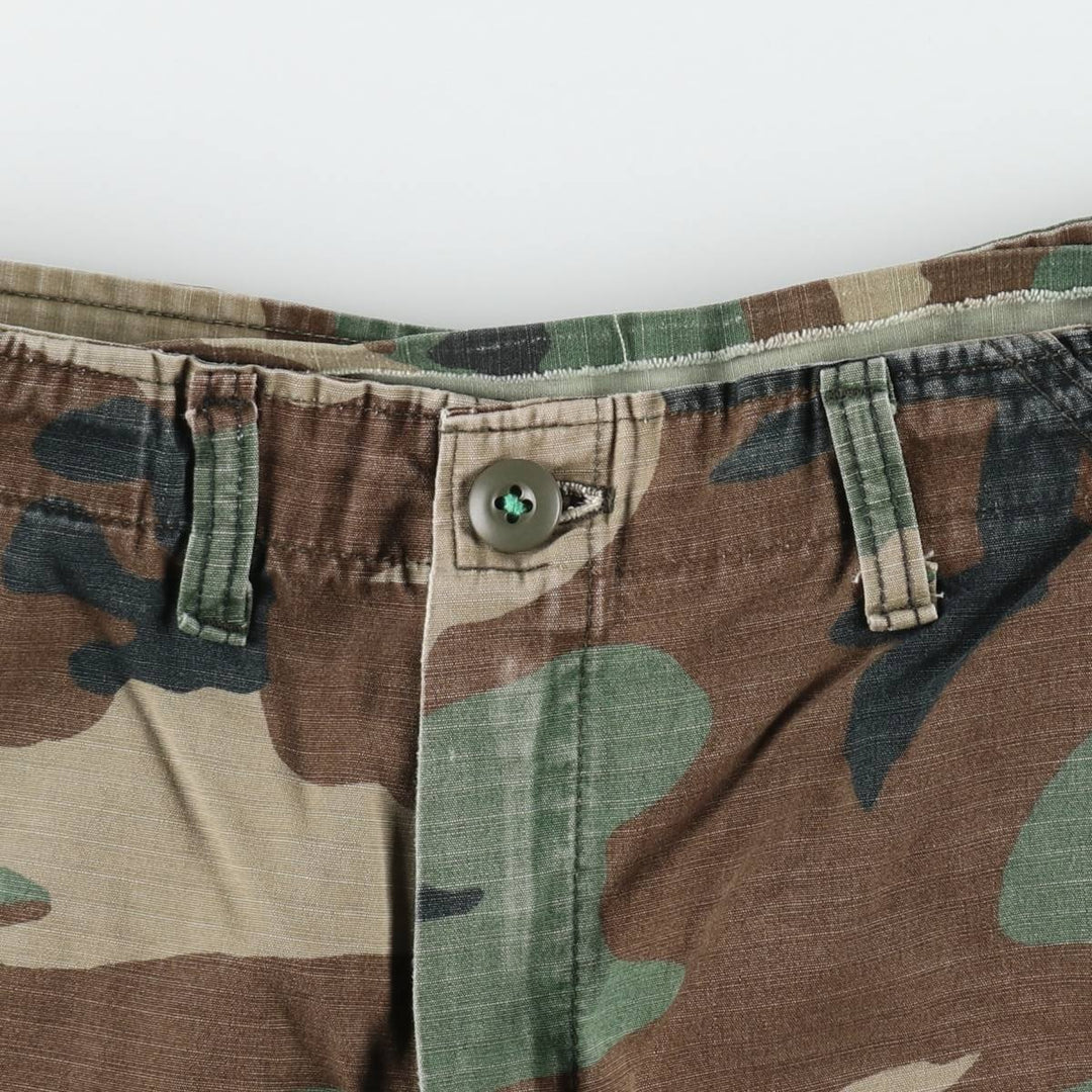 Civilian-made camouflage pattern woodland camo ripstop military cargo pants/combat pants, made in the USA, men's size W32 (approx.). polyester Khaki type Vintage Second Hand