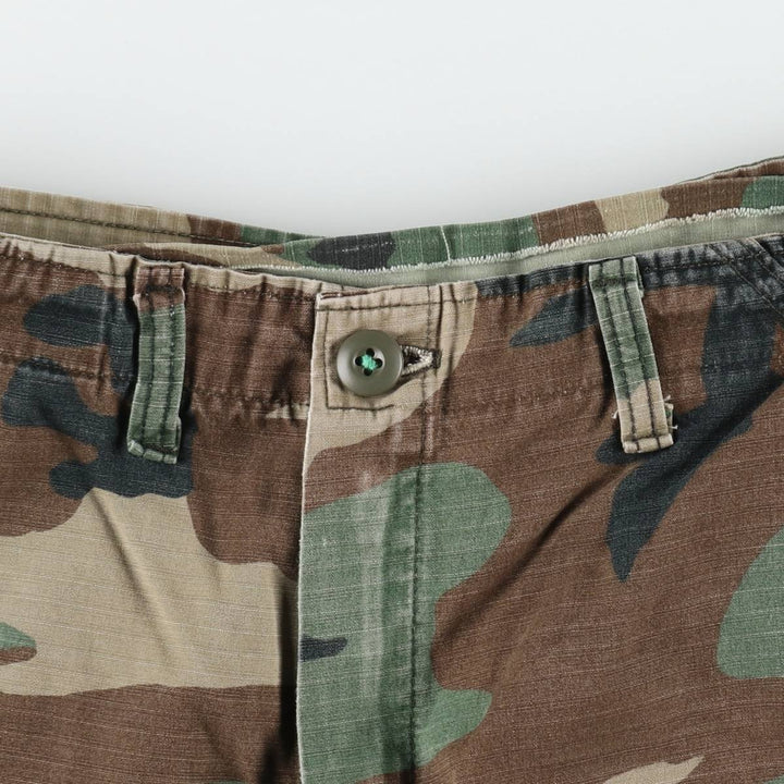 Civilian-made camouflage pattern woodland camo ripstop military cargo pants/combat pants, made in the USA, men's size W32 (approx.). polyester Khaki type Vintage Second Hand