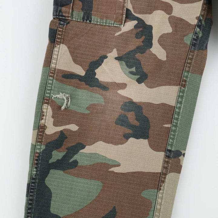 Civilian-made camouflage pattern woodland camo ripstop military cargo pants/combat pants, made in the USA, men's size W32 (approx.). polyester Khaki type Vintage Second Hand