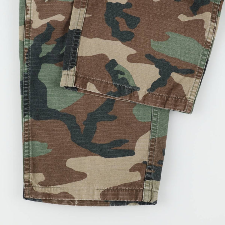 Civilian-made camouflage pattern woodland camo ripstop military cargo pants/combat pants, made in the USA, men's size W32 (approx.). polyester Khaki type Vintage Second Hand