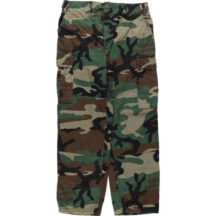 Civilian-made camouflage pattern woodland camo ripstop military cargo pants, made in the USA, men's size W32 equivalent. cotton Khaki type Vintage Second Hand