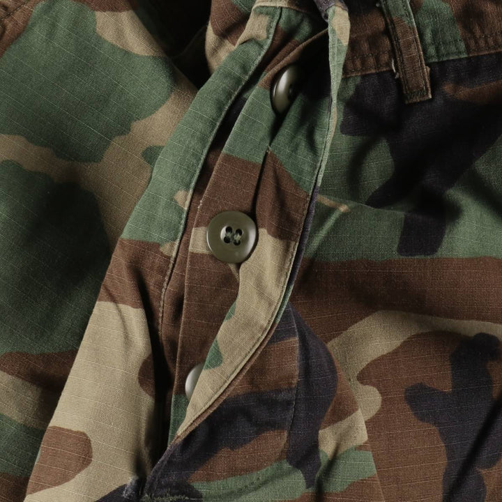 90'S US Military Woodland Camo Ripstop Military Cargo Pants, Combat Pants, Made in USA, Size Medium-Regular Nylon Khaki type Vintage Second Hand