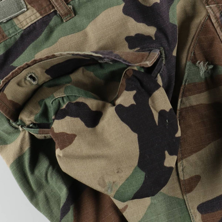 90'S US Military Woodland Camo Ripstop Military Cargo Pants, Combat Pants, Made in USA, Size Medium-Regular Nylon Khaki type Vintage Second Hand