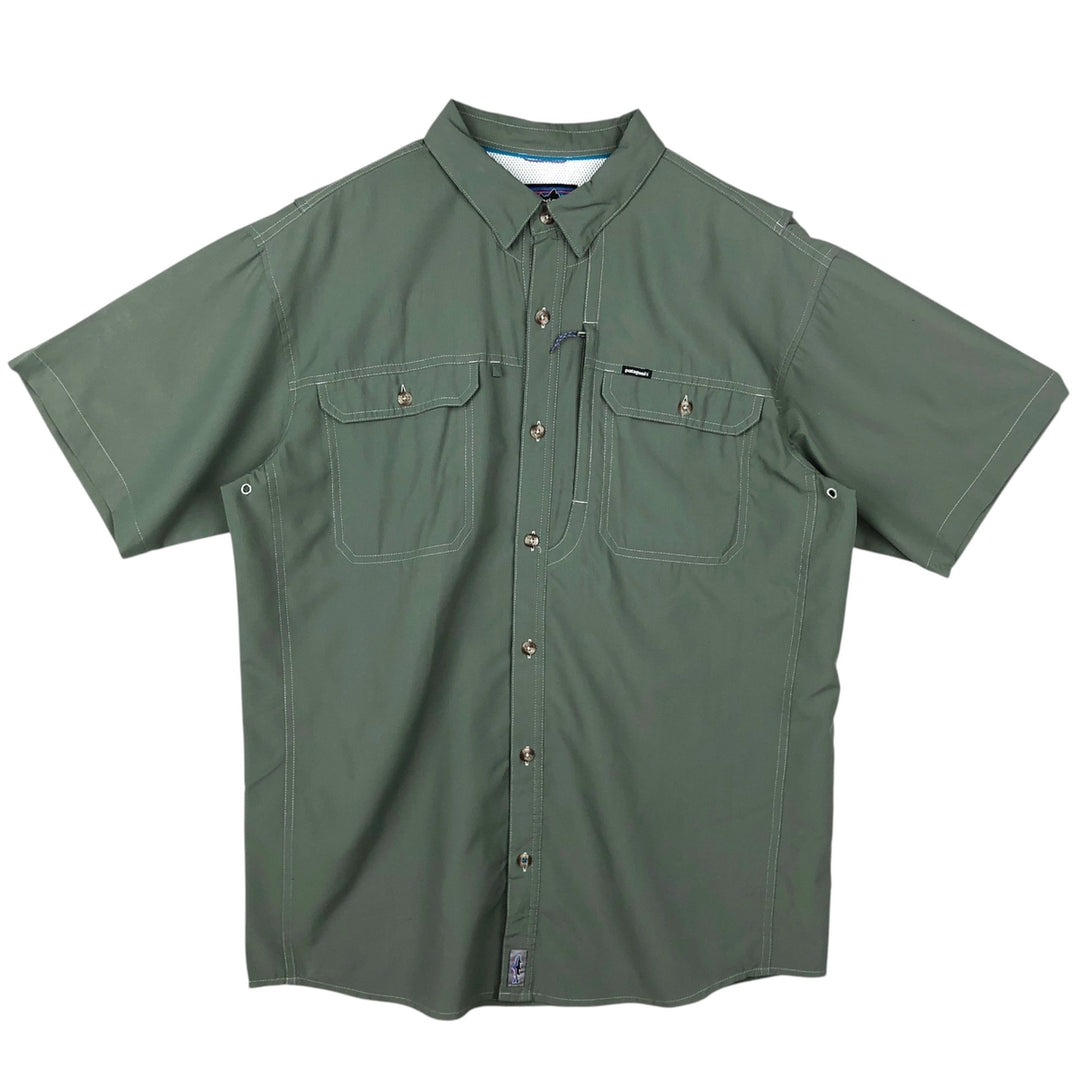 Patagonia 54234SP17 Concealed Button-Down Short-Sleeve Polyester Shirt, Men's Size L (approx.) polyester Khaki type Vintage Second Hand