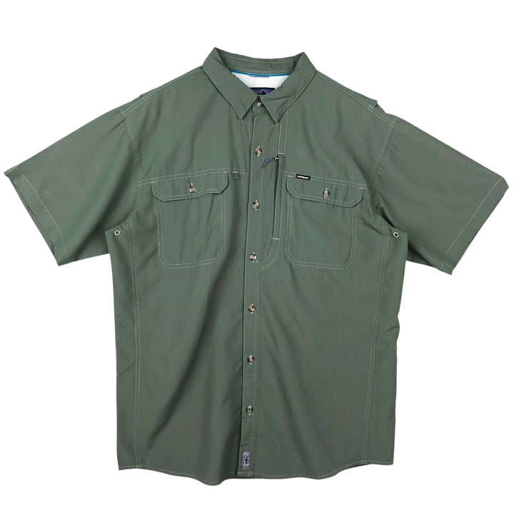 Patagonia 54234SP17 Concealed Button-Down Short-Sleeve Polyester Shirt, Men's Size L (approx.) polyester Khaki type Vintage Second Hand