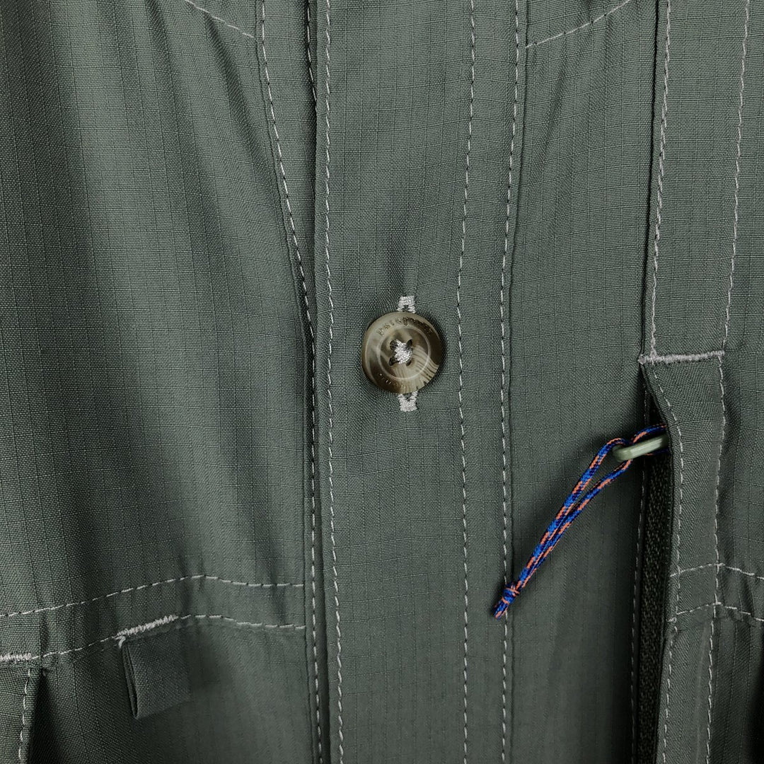 Patagonia 54234SP17 Concealed Button-Down Short-Sleeve Polyester Shirt, Men's Size L (approx.) polyester Khaki type Vintage Second Hand