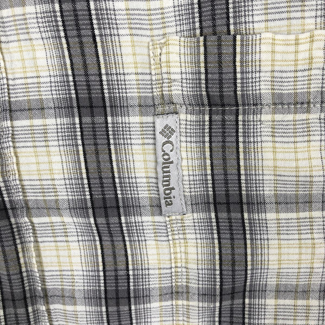 2000'S Columbia Short-Sleeve Cotton Check Shirt, Men's Size XL (approx.) cotton gray type Vintage Second Hand
