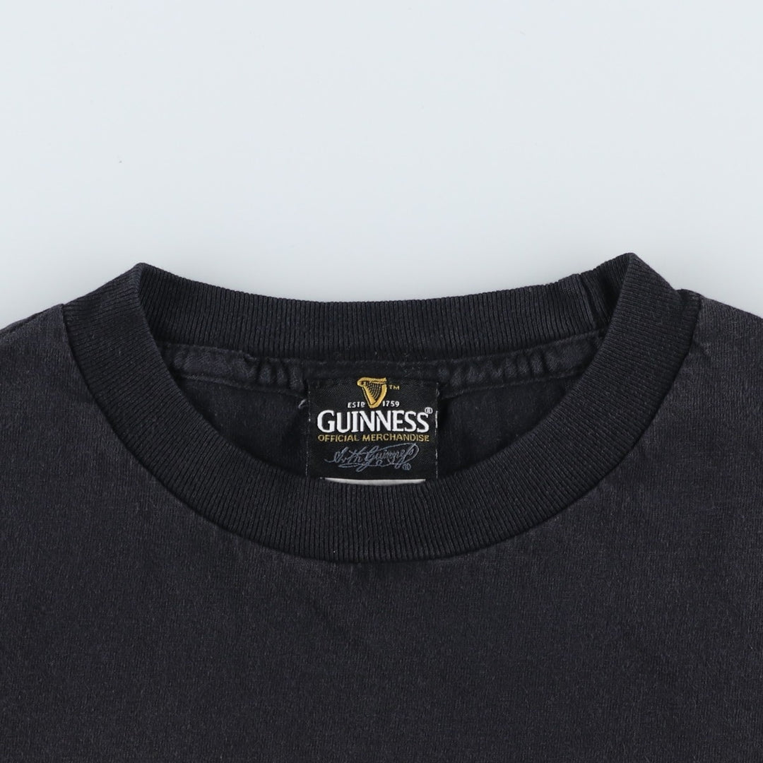 GUINNESS Beer Print Advertising T-Shirt (Unclear) - Men's Size S (Equivalent) - Crew Neck (Round Neck) - Short Sleeve unclear black type Vintage Second Hand