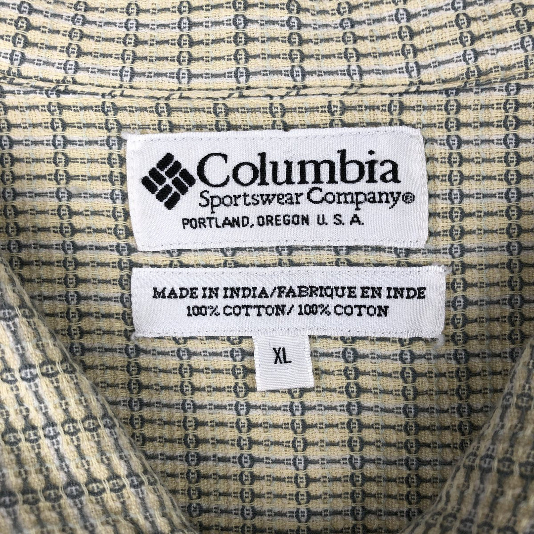 2000'S Columbia all-over print short-sleeved cotton shirt, boxy fit, men's size XL equivalent. cotton ivory Vintage Second Hand