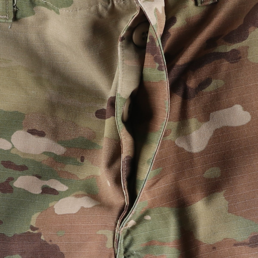 Genuine US military surplus Multicam camouflage pattern ripstop military cargo pants/combat pants, made in the USA, men's size W31 equivalent. Nylon Khaki type Vintage Second Hand