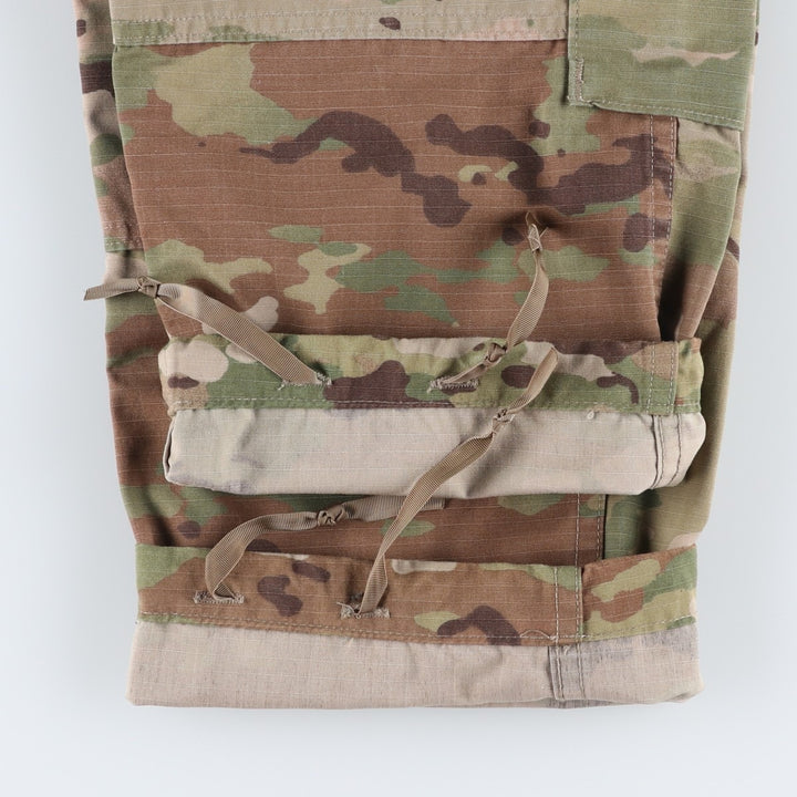 Genuine US military surplus Multicam camouflage pattern ripstop military cargo pants/combat pants, made in the USA, men's size W31 equivalent. Nylon Khaki type Vintage Second Hand