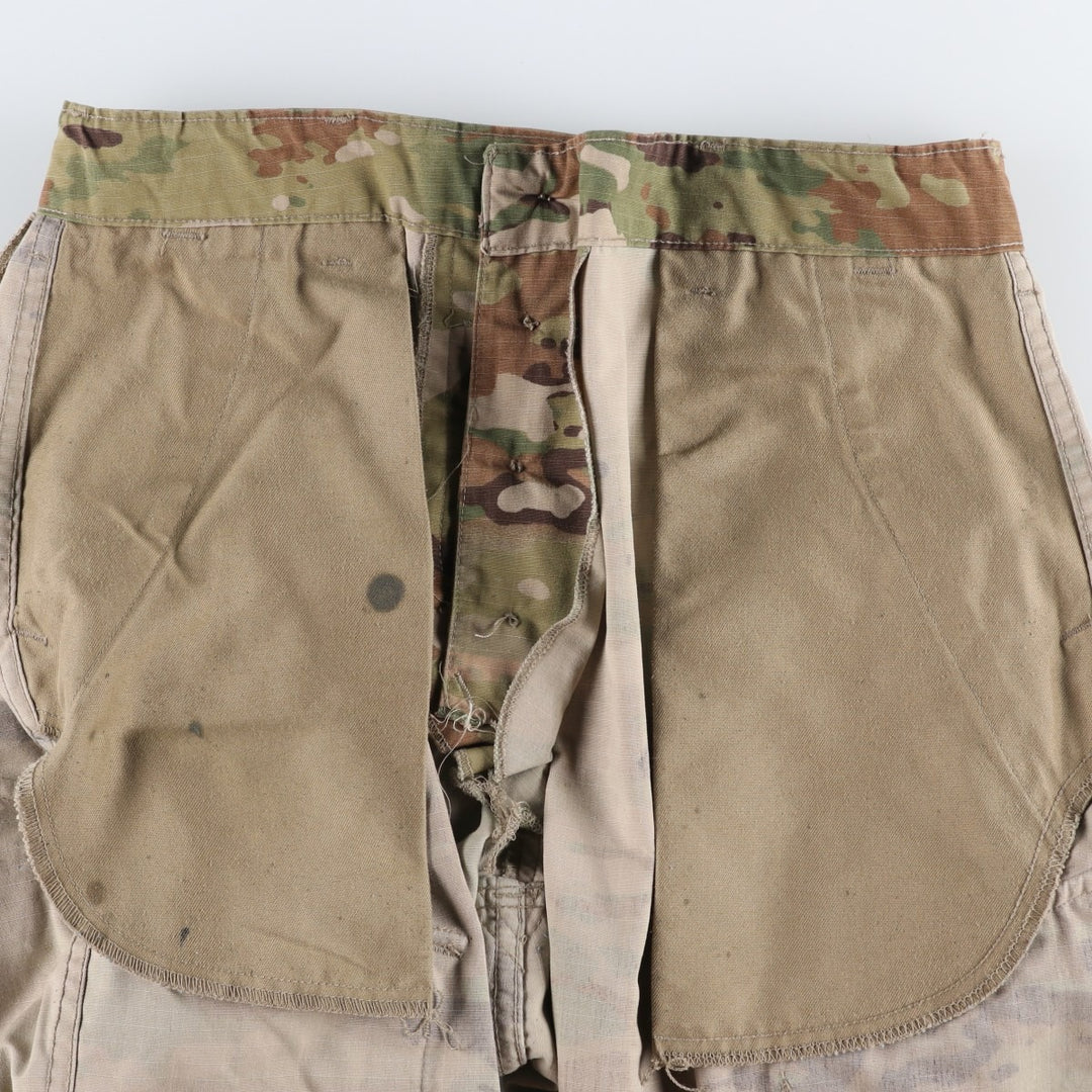 Genuine US military surplus Multicam camouflage pattern ripstop military cargo pants/combat pants, made in the USA, men's size W31 equivalent. Nylon Khaki type Vintage Second Hand