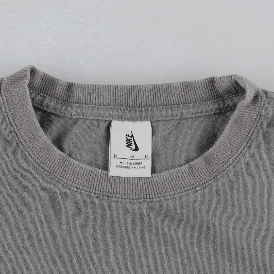 Nike Center Logo T-Shirt (Men's Size M) unclear gray type Vintage Second Hand