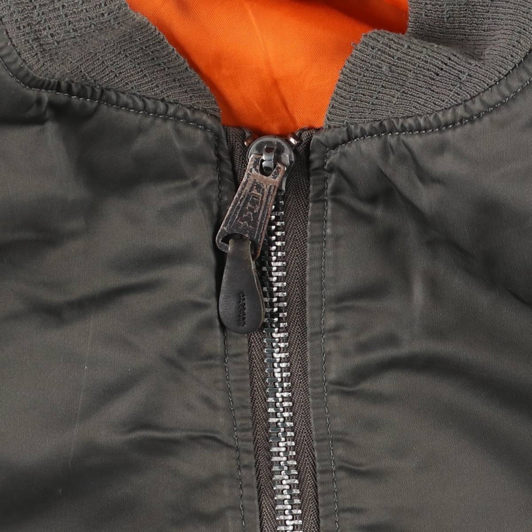 Civilian-made Alpha Industries MA-1 type padded military flight jacket, made in the USA, large size (equivalent to men's L). Nylon Khaki type sage green Vintage Second Hand