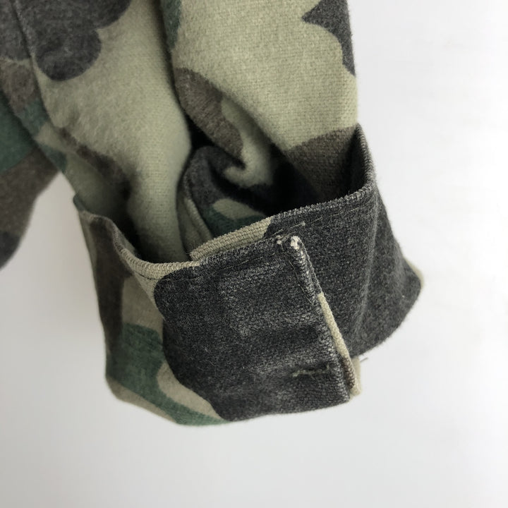 70s-era Frostproof Duck Hunter Camo Long-Sleeve Printed Flannel Shirt, Made in USA, Men's Size M (approx.), Vintage cotton Khaki type Vintage Second Hand