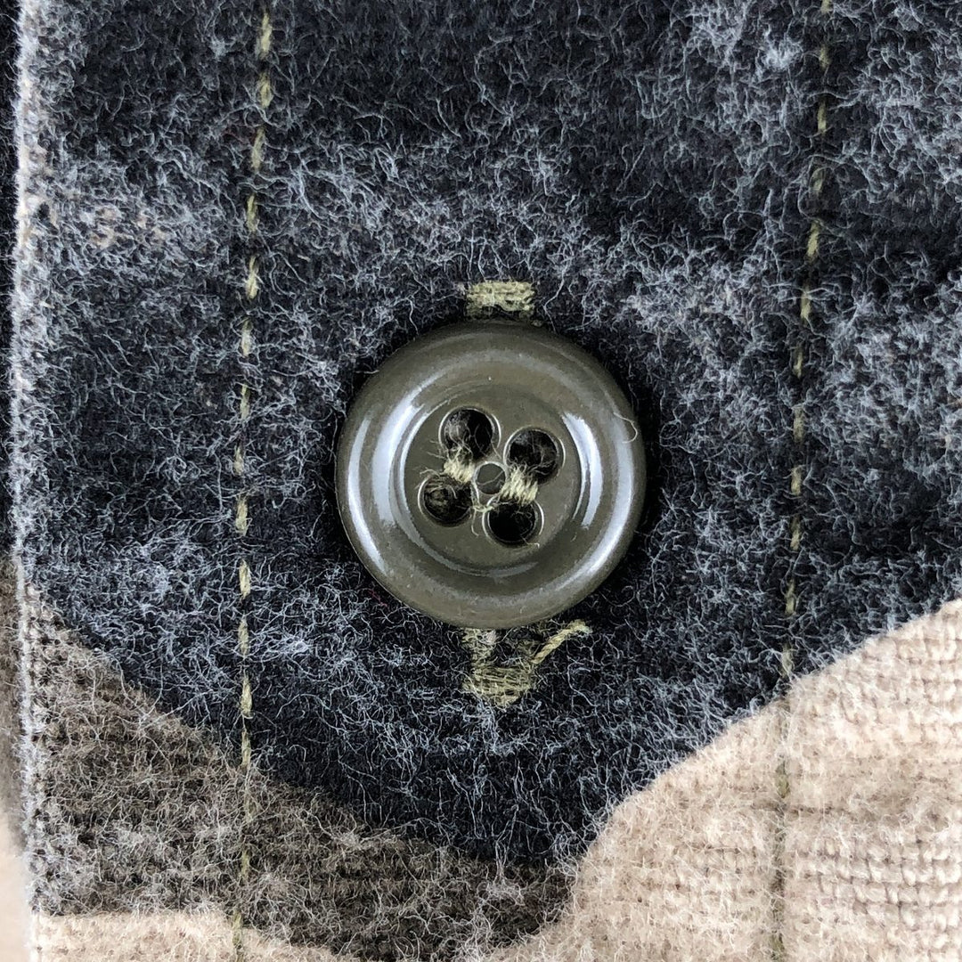 80'S BLACK DUCK Duck Hunter Camo Long-Sleeve Printed Flannel Shirt, Made in USA, Men's XL Equivalent, Vintage cotton Beige type Vintage Second Hand