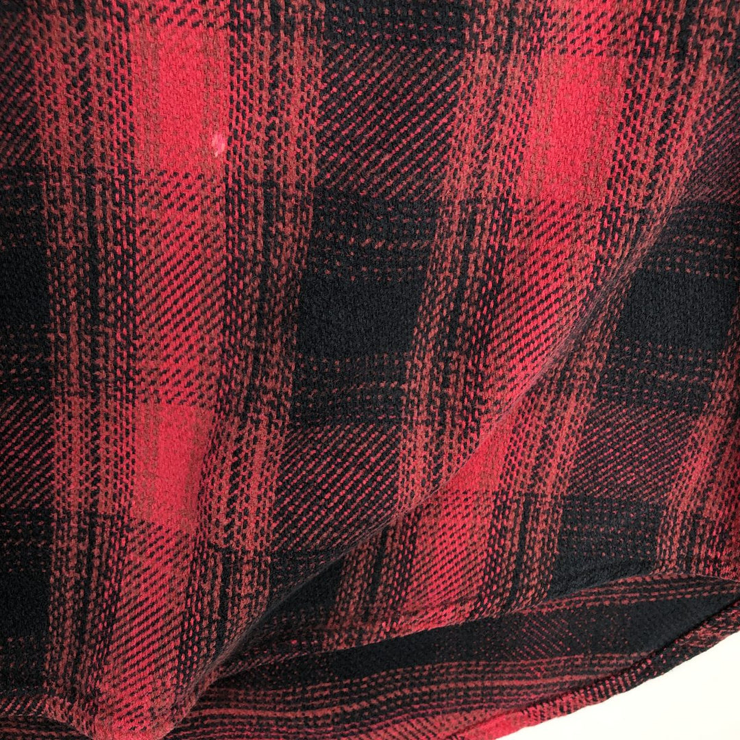 Field and Stream Ombre Check Long Sleeve Heavy Flannel Check Shirt (Men's Size L equivalent) cotton red type Vintage Second Hand