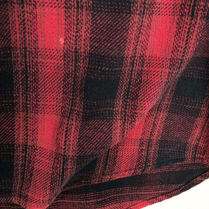 Field and Stream Ombre Check Long Sleeve Heavy Flannel Check Shirt (Men's Size L equivalent) cotton red type Vintage Second Hand