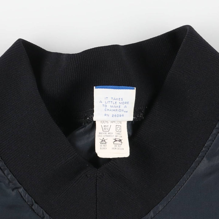 90'S Champion V-neck nylon pullover, made in USA, men's size XL equivalent, vintage. Nylon black type Vintage Second Hand