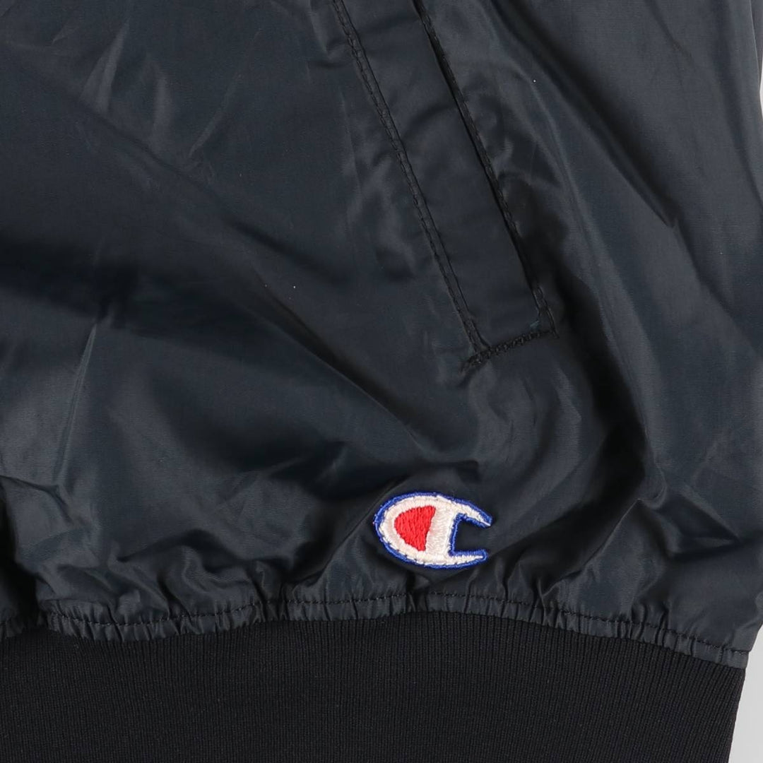 90'S Champion V-neck nylon pullover, made in USA, men's size XL equivalent, vintage. Nylon black type Vintage Second Hand