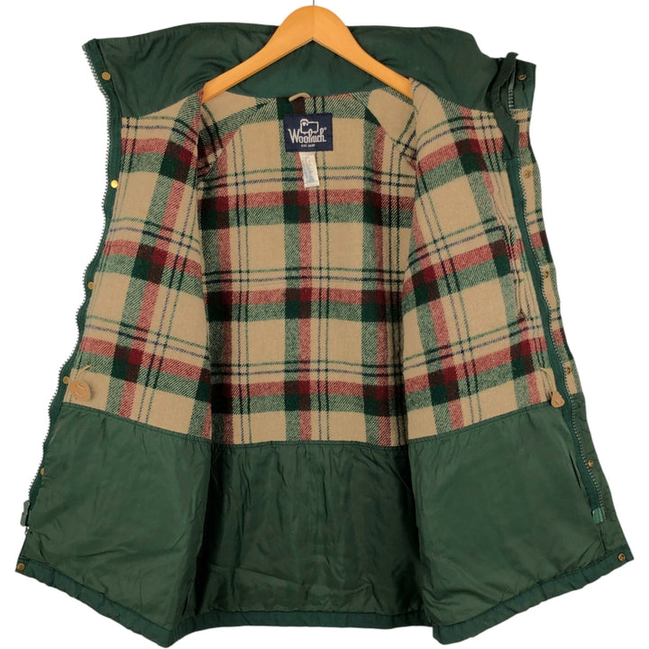 Vintage 1980'S Woolrich padded mountain jacket, shell jacket, and puffer jacket, made in the USA, size M, men's. polyester green type Vintage Second Hand