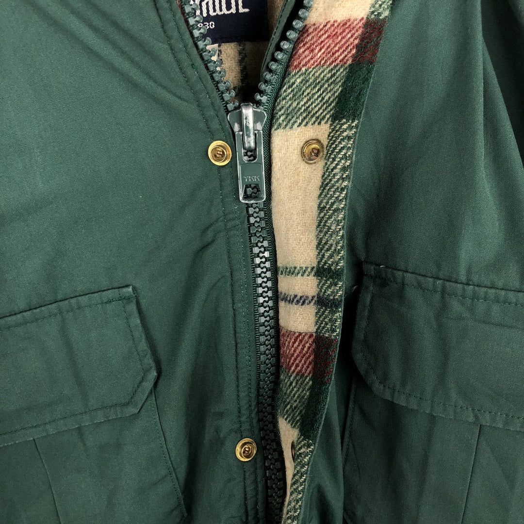 Vintage 1980'S Woolrich padded mountain jacket, shell jacket, and puffer jacket, made in the USA, size M, men's. polyester green type Vintage Second Hand