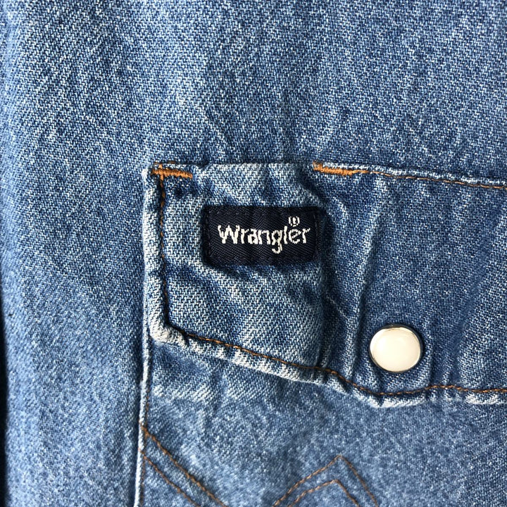 Wrangler Long Sleeve Denim Western Shirt, Men's Size Medium cotton blue type Vintage Second Hand
