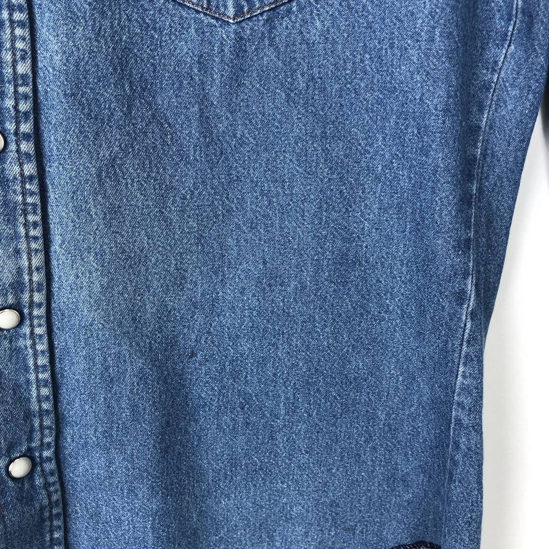 Wrangler Long Sleeve Denim Western Shirt, Men's Size Medium cotton blue type Vintage Second Hand