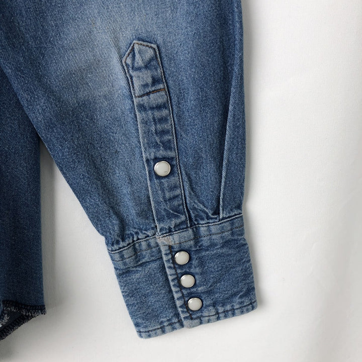 Wrangler Long Sleeve Denim Western Shirt, Men's Size Medium cotton blue type Vintage Second Hand