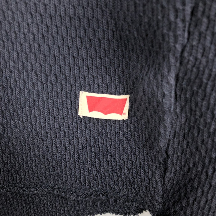 Levi's Standard Fit Thermal Long T-Shirt, Men's Size Medium cotton black type Vintage Second Hand
