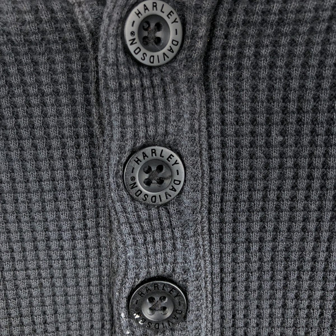 Harley-Davidson Skull Pattern Henley Neck Thermal Long-Sleeve T-Shirt (Men's Size M) unclear black type Vintage Second Hand