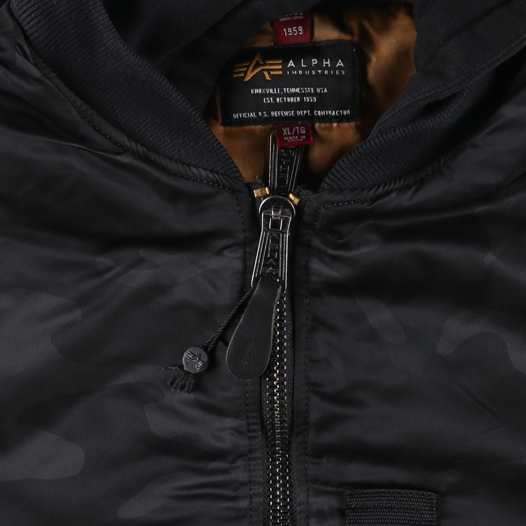 Civilian-made Alpha Industries (ALPHA) camouflage pattern, padded, hooded military flight jacket, men's size XL equivalent. Nylon black type Vintage Second Hand