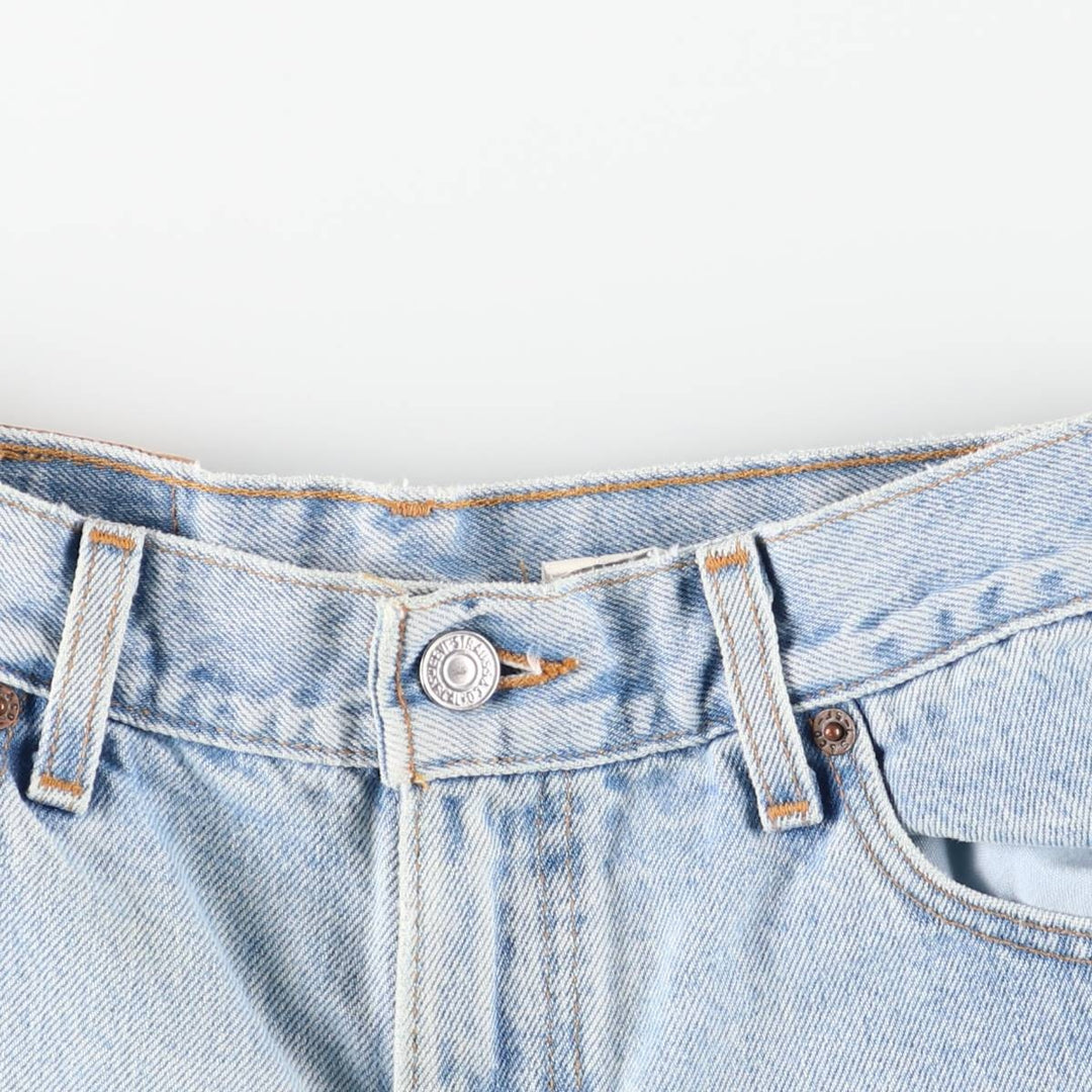 2000'S Levi's 550 Relaxed Fit Tapered Leg Denim Pants, Made in USA, Women's Size L (W30 equivalent) cotton Blue type light blue Vintage Second Hand