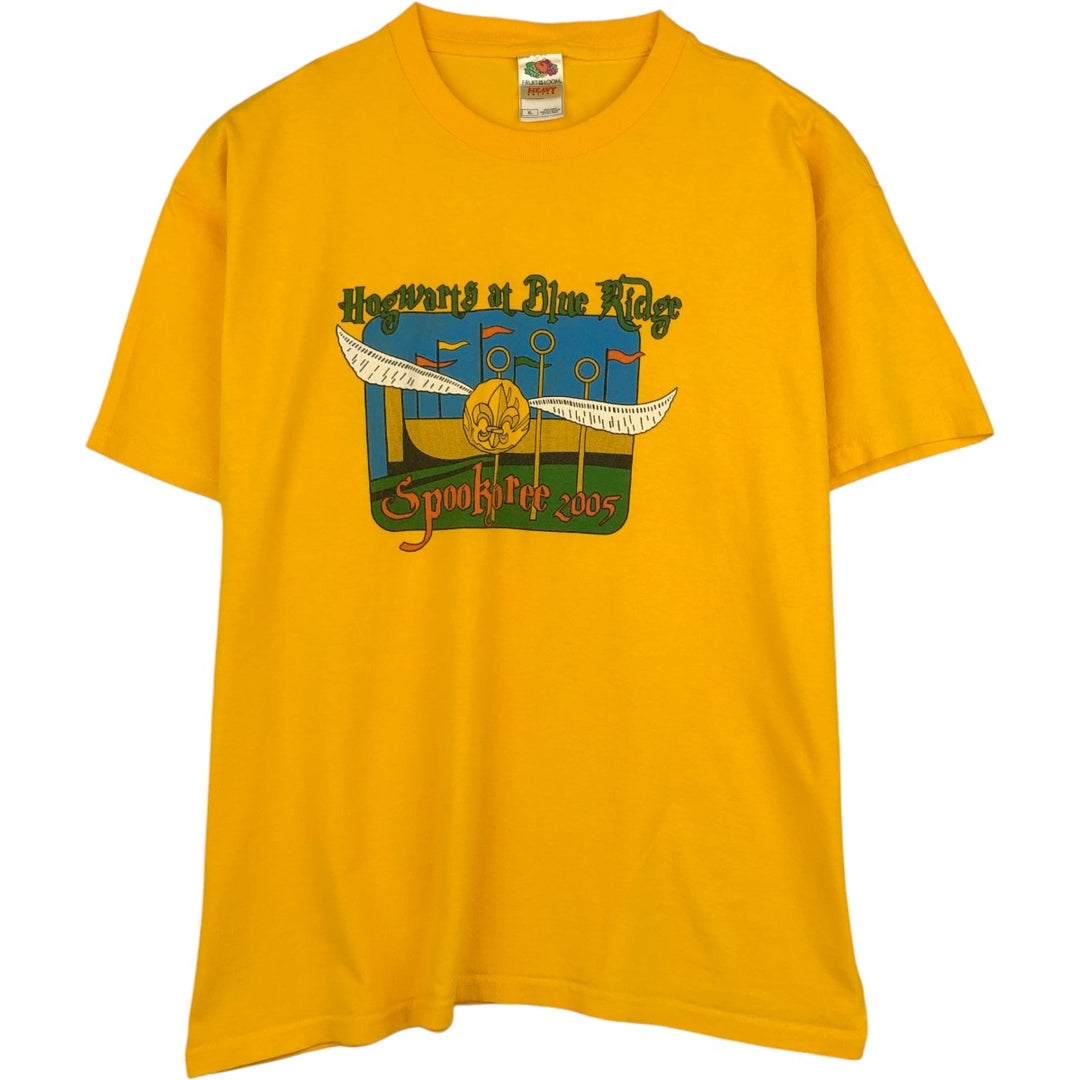 2000'S Fruit of the Loom Heavy Cotton Hogwarts at Blue Ridge Print T-Shirt, Men's Size XL (approx.) cotton yellow type Vintage Second Hand