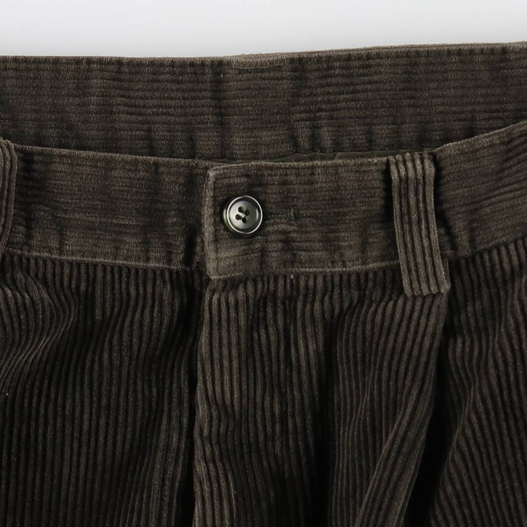 MARKS AND SPENCER ST MICHAEL Two-Pleat Corduroy Pants, Men's Size W31 (approx.) cotton Khaki type sage green Vintage Second Hand