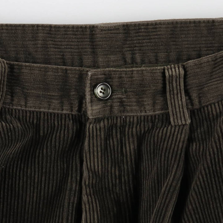 MARKS AND SPENCER ST MICHAEL Two-Pleat Corduroy Pants, Men's Size W31 (approx.) cotton Khaki type sage green Vintage Second Hand