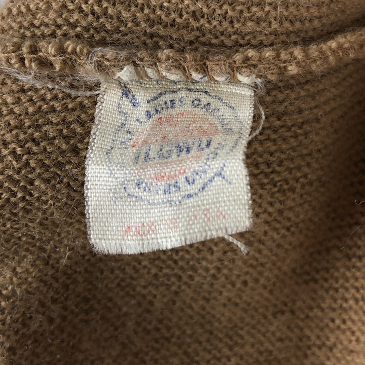 JCPenny THE FOX COLLECTION V-neck acrylic knit sweater, made in the USA, equivalent to men's size M. Oron Acrylic beige type brown Vintage Second Hand